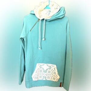 Ampersand, Turquoise with lace, M